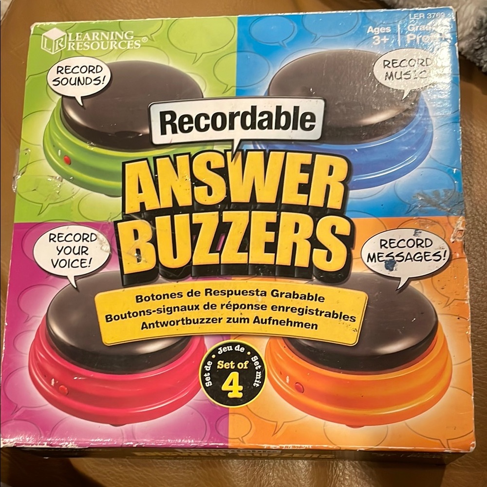 Green and Blue Party Favors Interactive Buzzers
